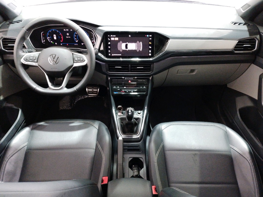 Volkswagen-T-CROSS-1.4 250 TSI TOTAL FLEX HIGHLINE AUTOMÁTICO