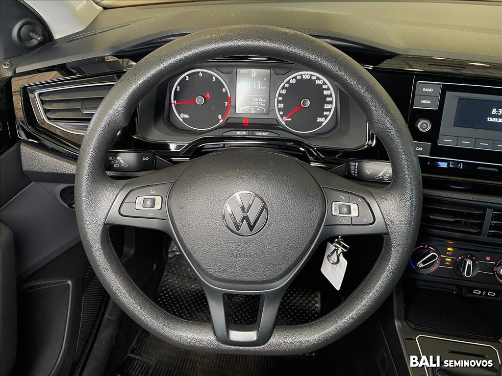 POLO 1.0 MPI TRACK MANUAL9