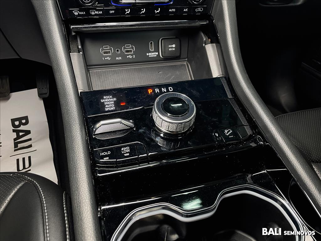 GRAND CHEROKEE 2.0 TURBO HÍBRIDO 4XE AT816