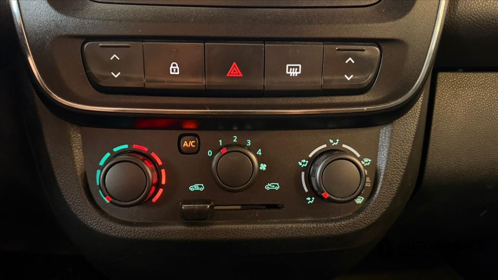 KWID 1.0 12V SCE FLEX ZEN MANUAL13