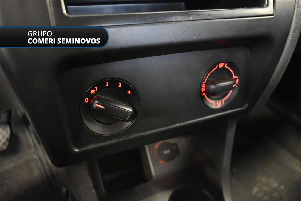 FOX 1.0 MI 8V FLEX 4P MANUAL12