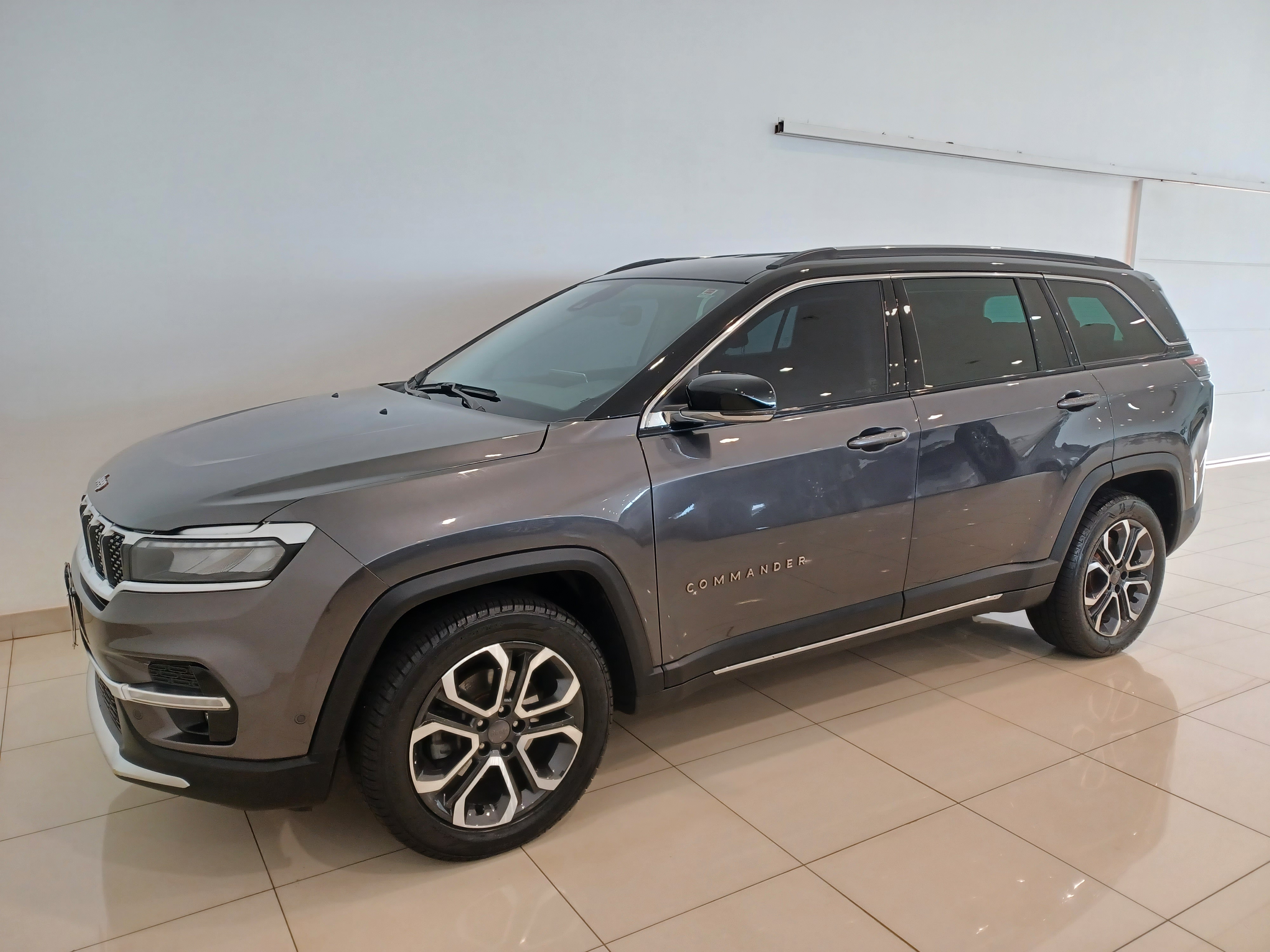 Jeep-COMMANDER-1.3 T270 TURBO FLEX LIMITED AT6