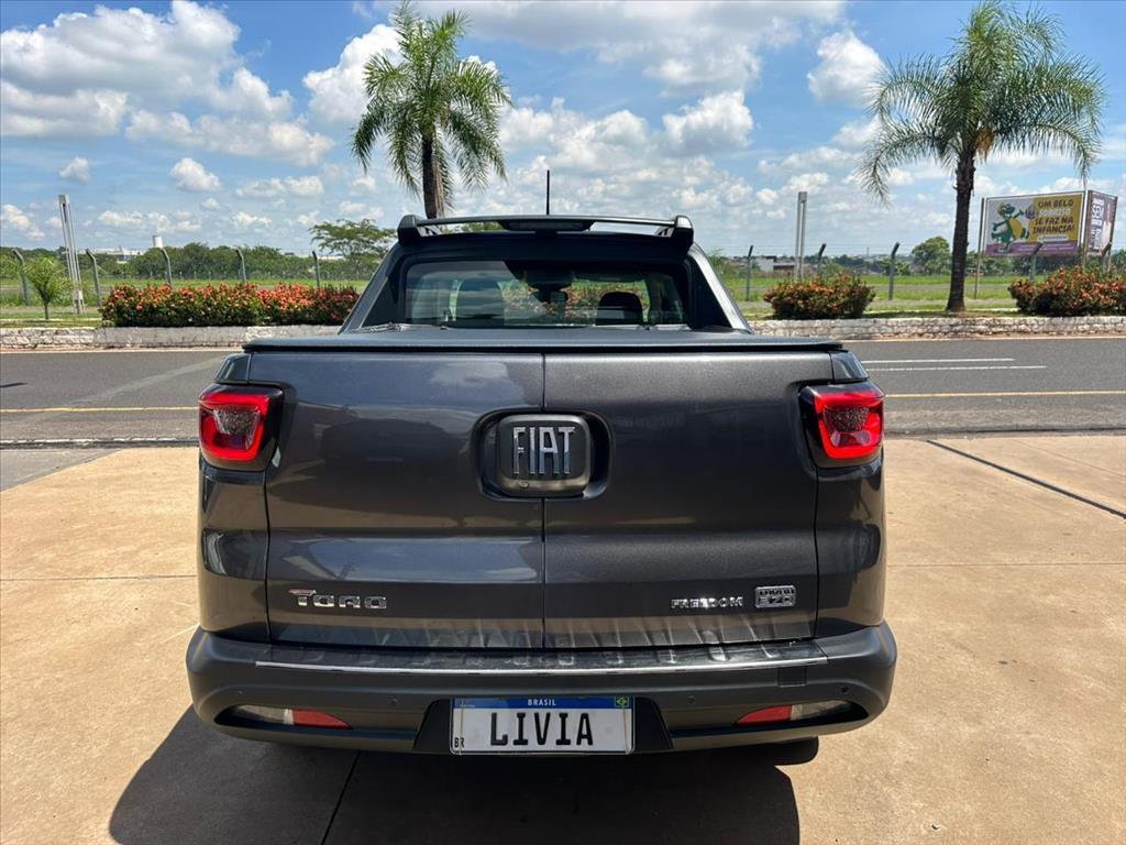 TORO 1.3 TURBO 270 FLEX FREEDOM AT64