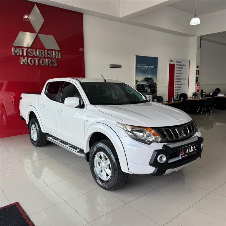 Mitsubishi-L200 TRITON-2.4 16V TURBO DIESEL SPORT GLS CD 4P 4X4 MANUAL