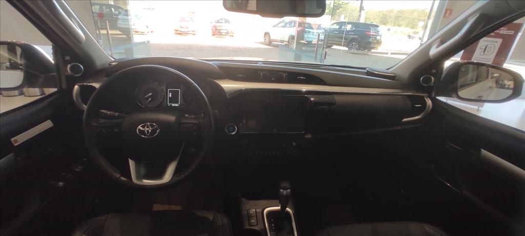 HILUX 2.8 D-4D TURBO DIESEL CD SRX 4X4 AUTOMÁTICO7