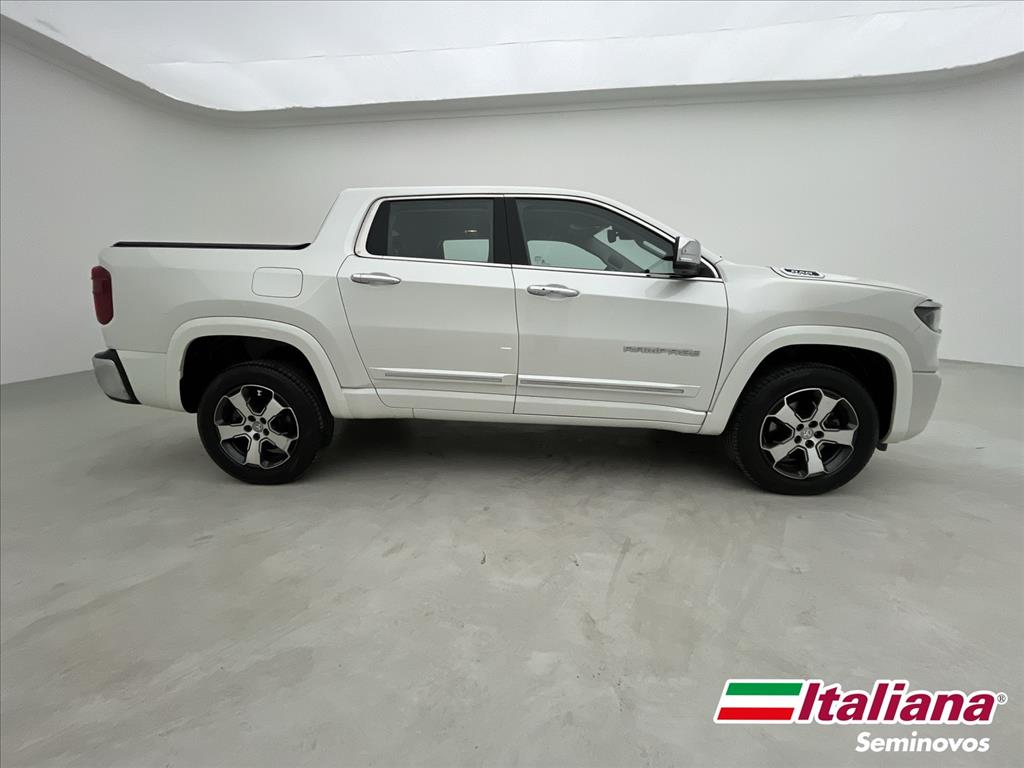RAMPAGE 2.2 TURBO DIESEL LARAMIE 4X4 AUTOMÁTICO5