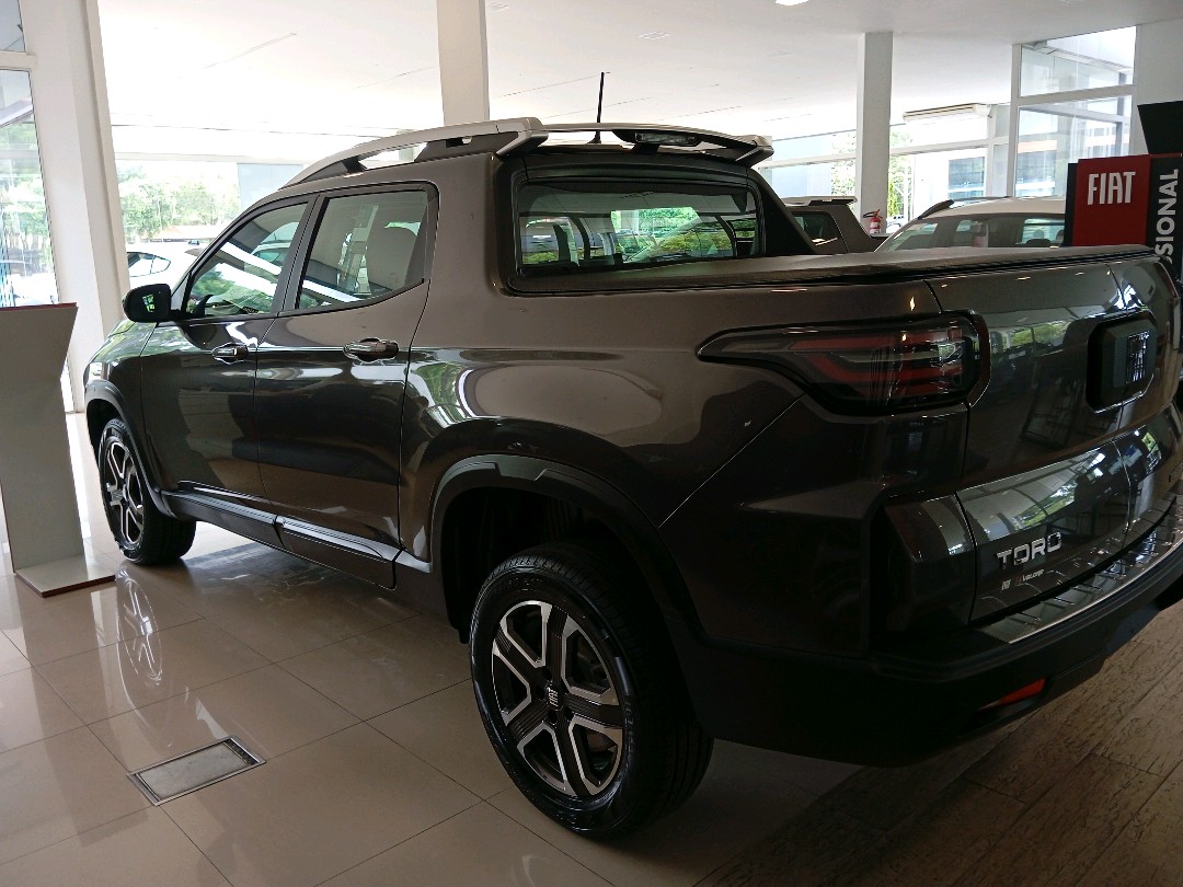 TORO 1.3 TURBO 270 FLEX FREEDOM AT64