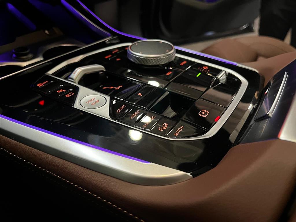 BMW-X5-3.0 I6 TURBO HÍBRIDO XDRIVE50E M SPORT AUTOMÁTICO