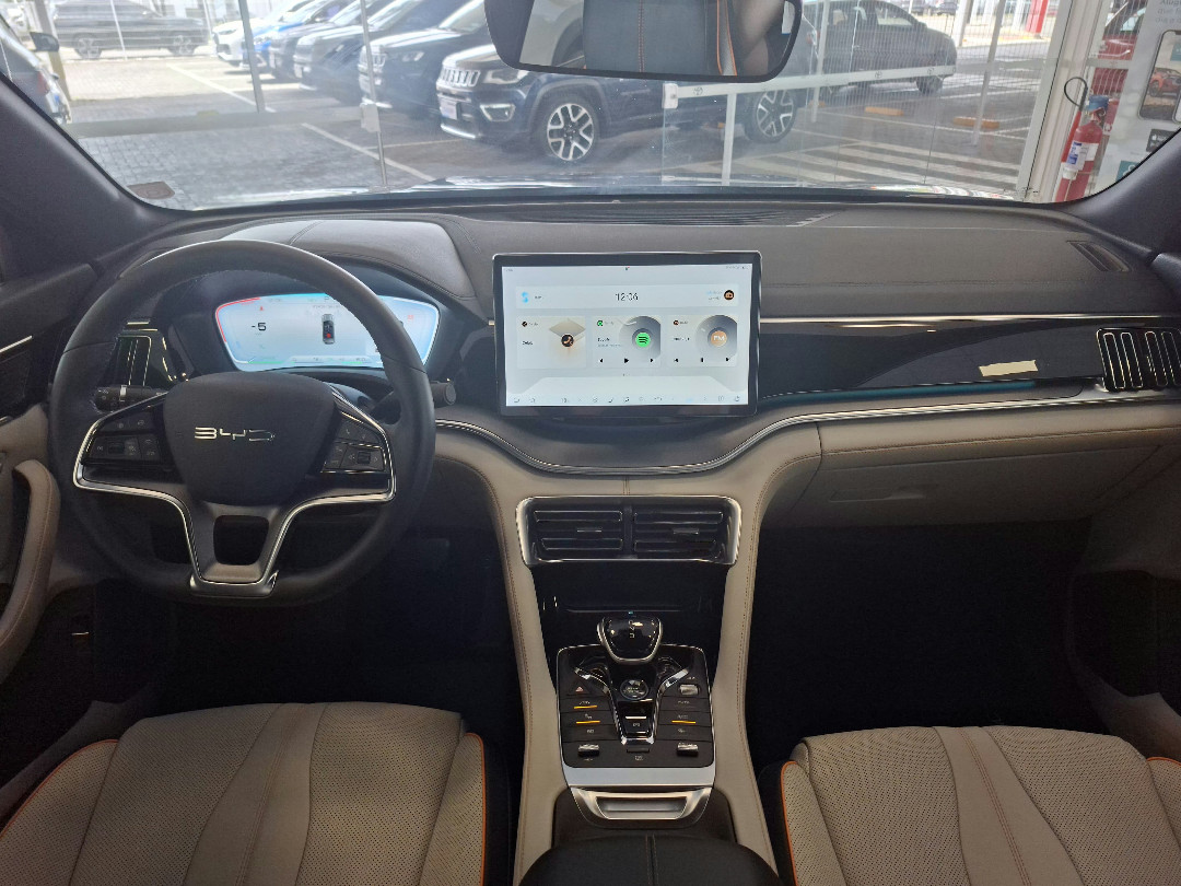 SONG PLUS 1.5 DM-I HÍBRIDO AUTOMÁTICO11