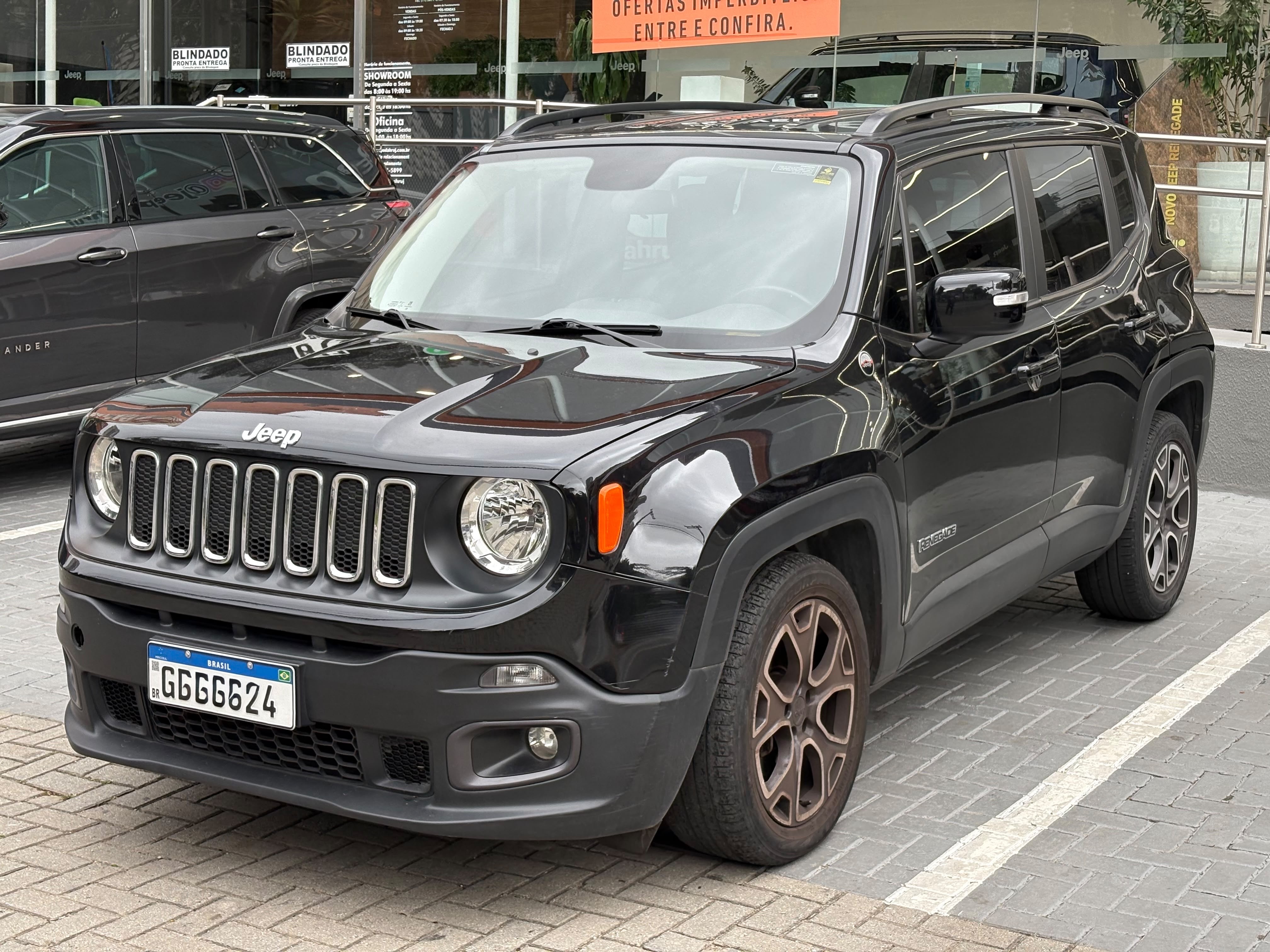 RENEGADE 1.8 16V FLEX LONGITUDE 4P AUTOMÁTICO17