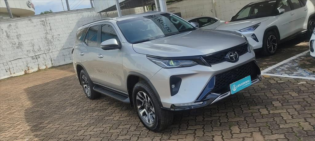 HILUX SW4 2.8 D-4D TURBO DIESEL SRX PLATINUM 7L 4X4 AUTOMÁTICO18