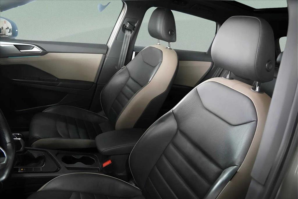 TAOS 1.4 250 TSI TOTAL FLEX HIGHLINE AUTOMÁTICO8