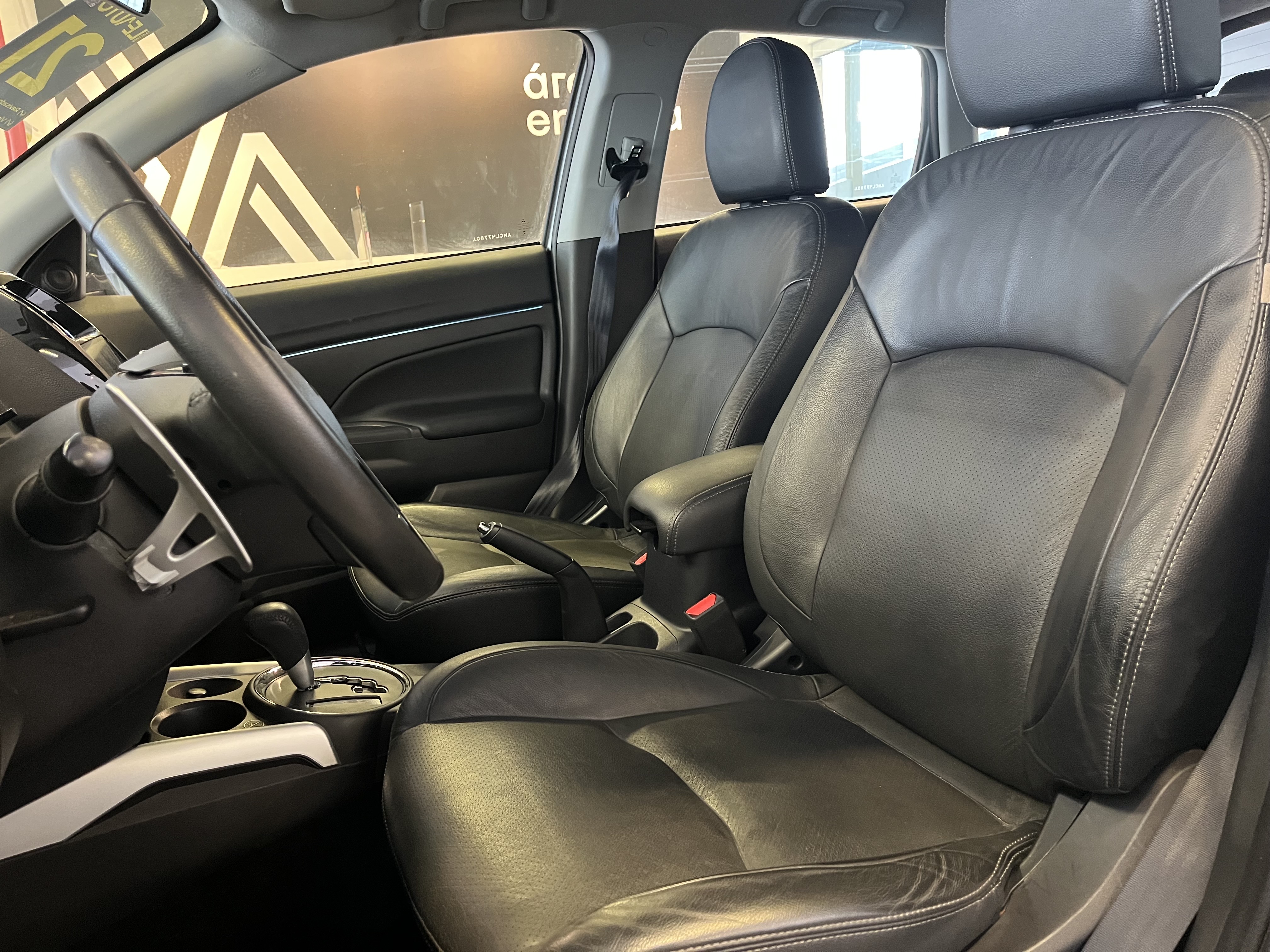 OUTLANDER SPORT 2.0 MIVEC FLEX HPE AWD AUTOMÁTICO11