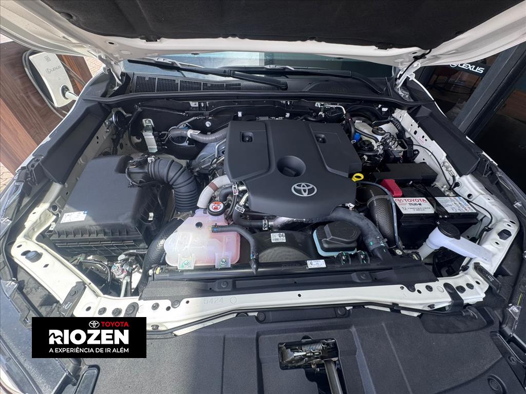 HILUX 2.8 D-4D TURBO DIESEL CD POWER PACK 4X4 AUTOMÁTICO9
