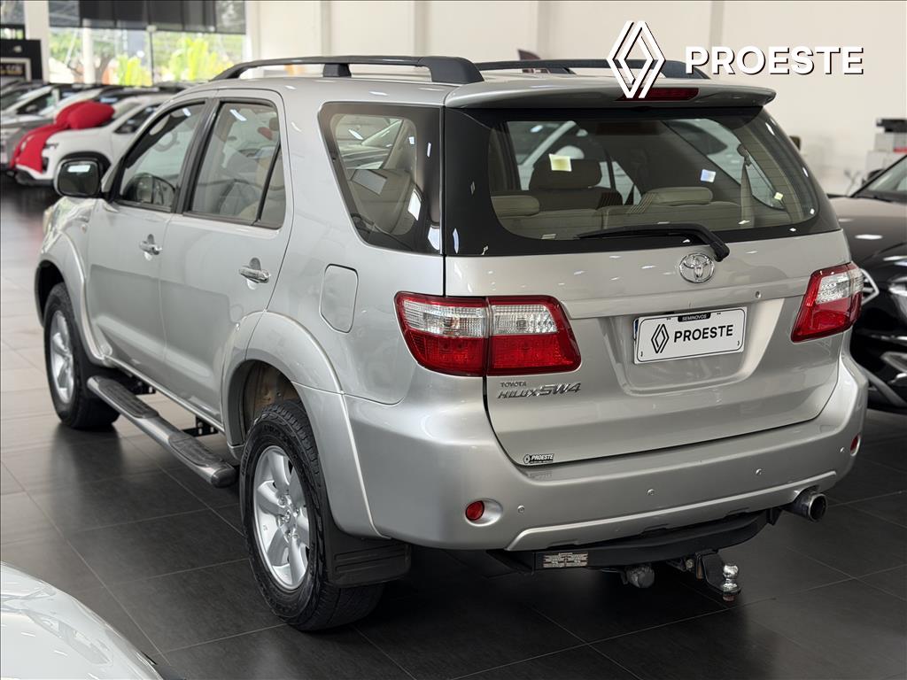 HILUX SW4 2.7 SR 4X2 16V GASOLINA 4P AUTOMÁTICO3