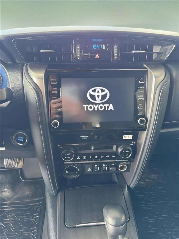 HILUX SW4 2.8 D-4D TURBO DIESEL SRX 7L 4X4 AUTOMÁTICO8