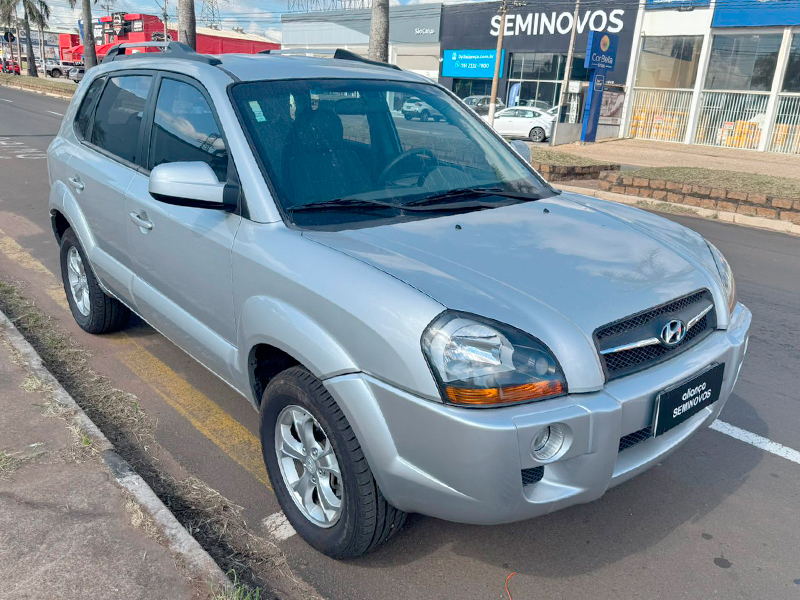 TUCSON 2.0 MPFI GLS 16V 143CV 2WD FLEX 4P AUTOMÁTICO2