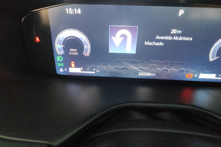 COMPASS 1.3 T270 TURBO FLEX LIMITED AT6