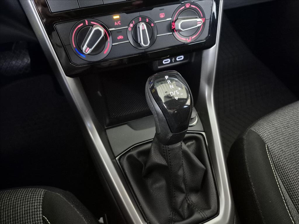 T-CROSS 1.0 200 TSI TOTAL FLEX SENSE AUTOMÁTICO11