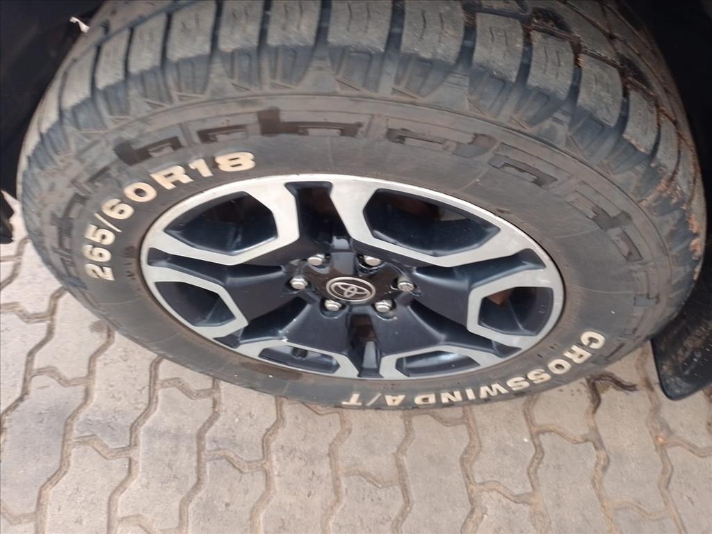 HILUX 2.8 D-4D TURBO DIESEL CD SRV 4X4 AUTOMÁTICO18