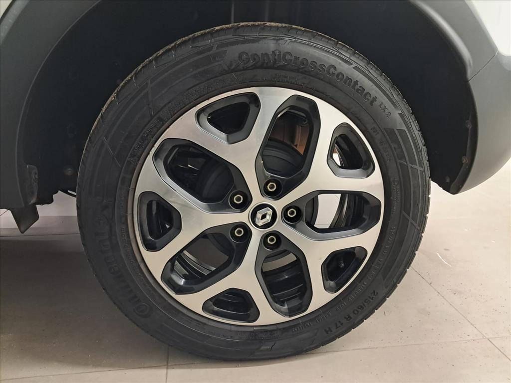 Renault-CAPTUR-1.6 16V SCE FLEX BOSE X-TRONIC