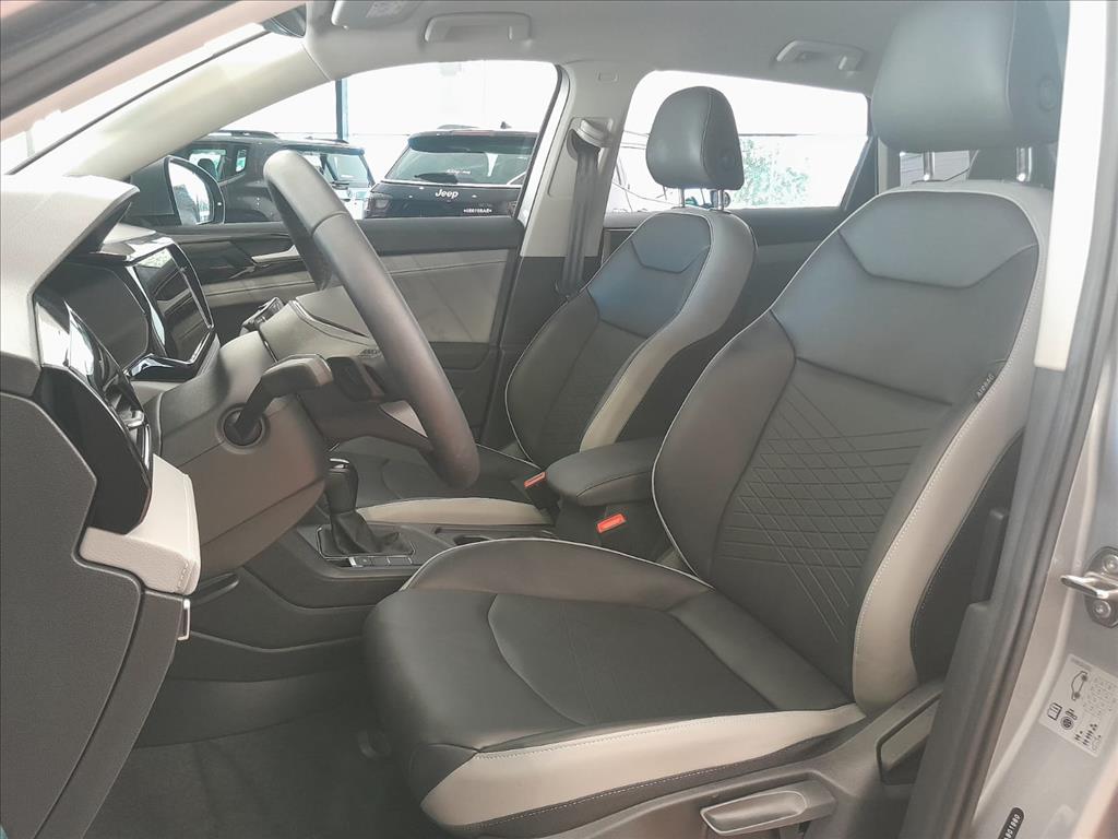 TAOS 1.4 250 TSI TOTAL FLEX COMFORTLINE AUTOMÁTICO6
