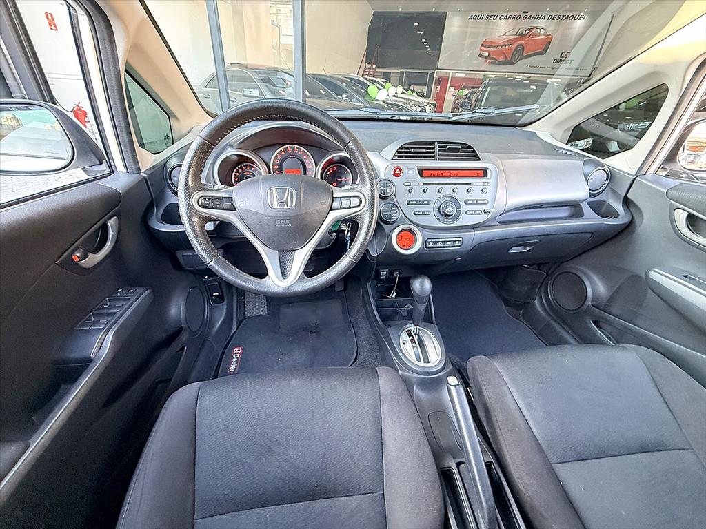 Honda Fit - 1.5 EX 16V FLEX 4P AUTOMÁTICO