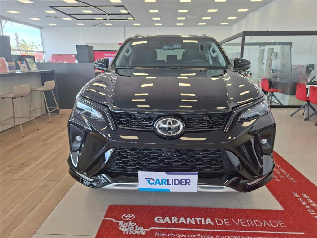 HILUX SW4 2.8 D-4D TURBO DIESEL SRX PLATINUM 4X4 AUTOMÁTICO4