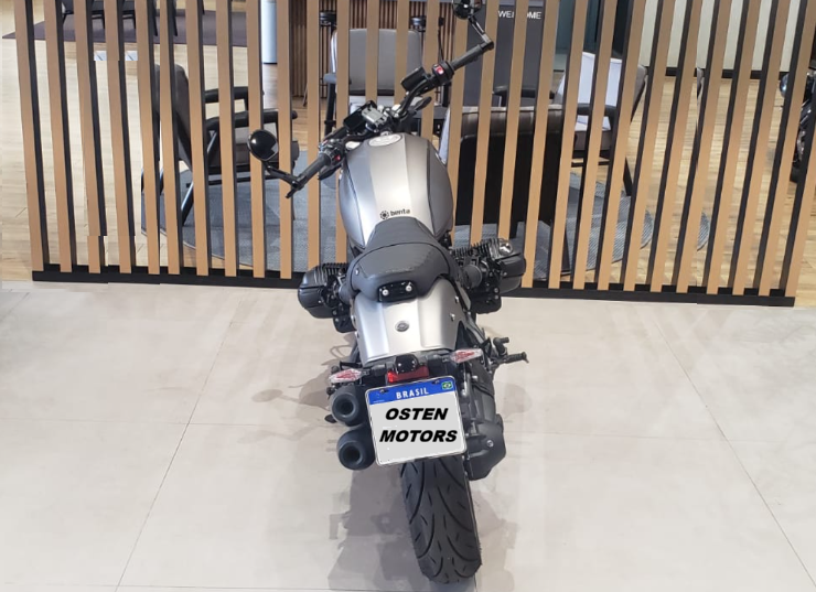 BMW Motorrad-R-12 CRUISE