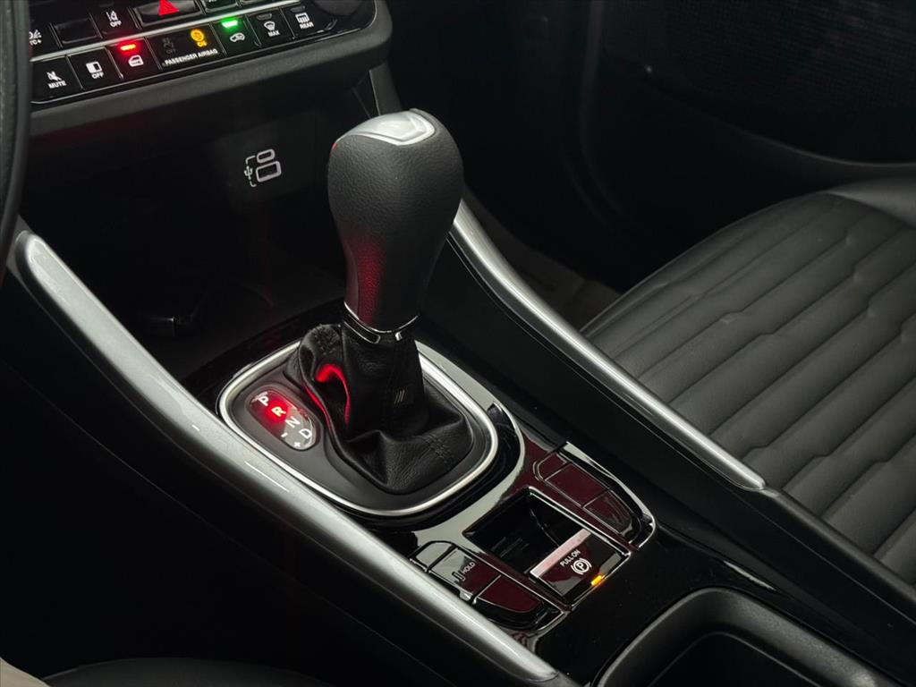 Fiat-FASTBACK-1.0 TURBO 200 HYBRID AUDACE CVT