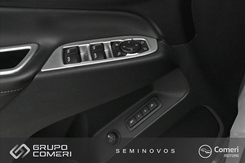 EQUINOX 1.5 16V TURBO GASOLINA PREMIER AWD AUTOMÁTICO12