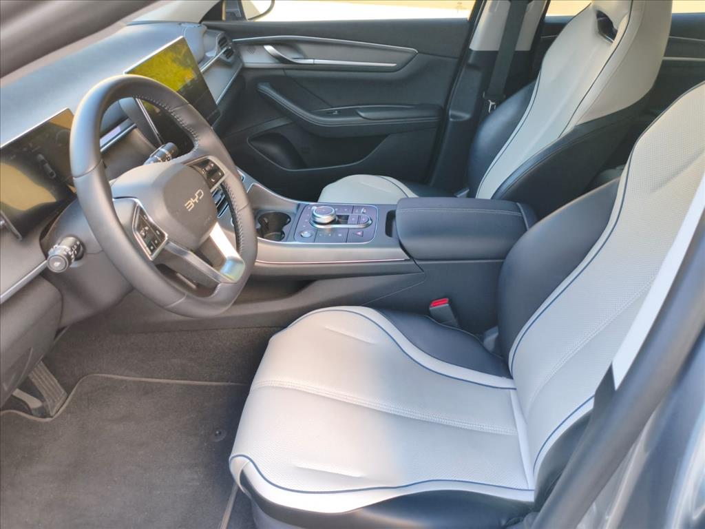 KING 1.5 DM-I PHEV GS AUTOMÁTICO10