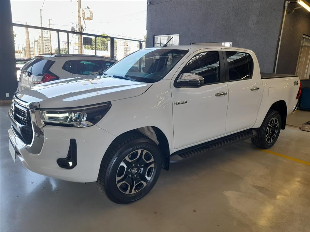 HILUX 2.8 D-4D TURBO DIESEL CD SRV 4X4 AUTOMÁTICO