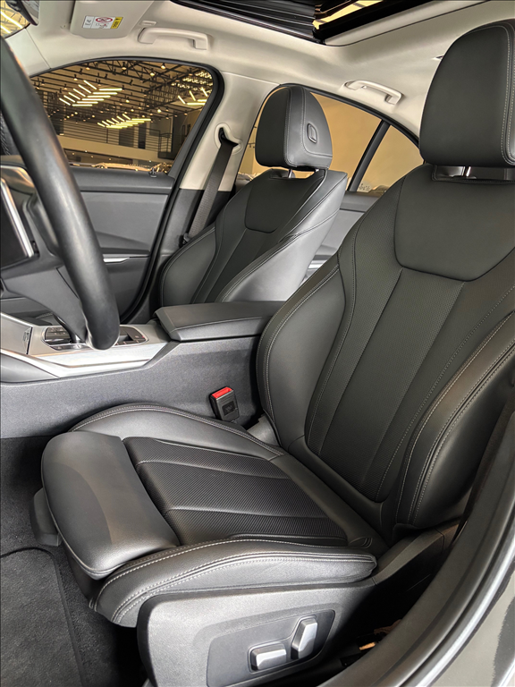 BMW 320i 2.0 16V TURBO FLEX SPORT GP AUTOMÁTICO-8 - Paraná Veículos Campinas - Veículos novos e seminovos com qualidade e procedência - 0
