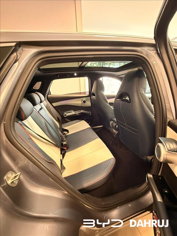 YUAN PLUS 60,8 KW ELÉTRICO8