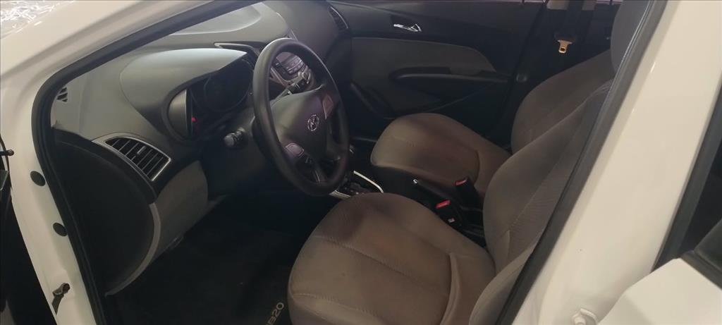 HB20S 1.6 COMFORT PLUS 16V FLEX 4P AUTOMÁTICO3