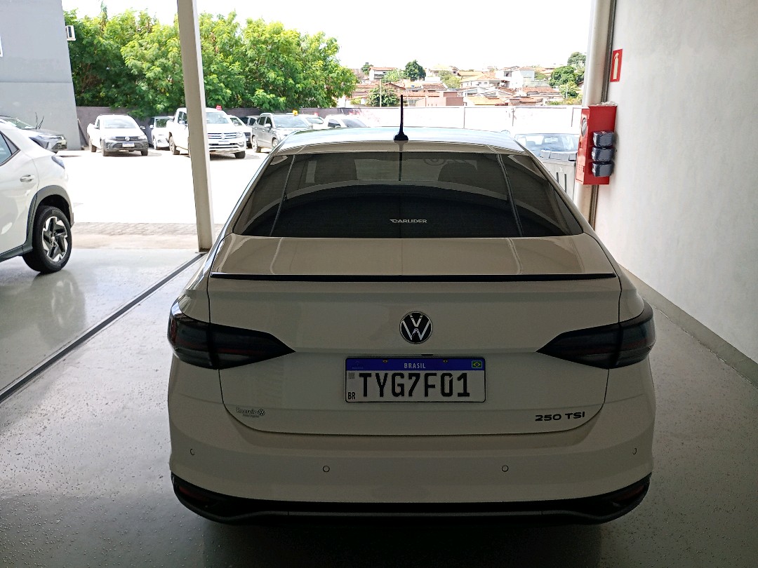 VIRTUS 1.4 250 TSI EXCLUSIVE AUTOMÁTICO13