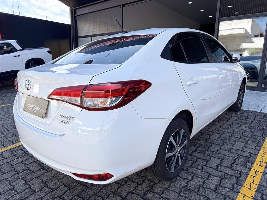 Toyota Yaris - 1.5 16V FLEX SEDAN XLS MULTIDRIVE