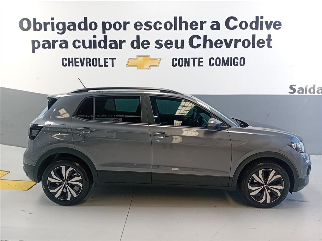 T-CROSS 1.0 200 TSI TOTAL FLEX AUTOMÁTICO18