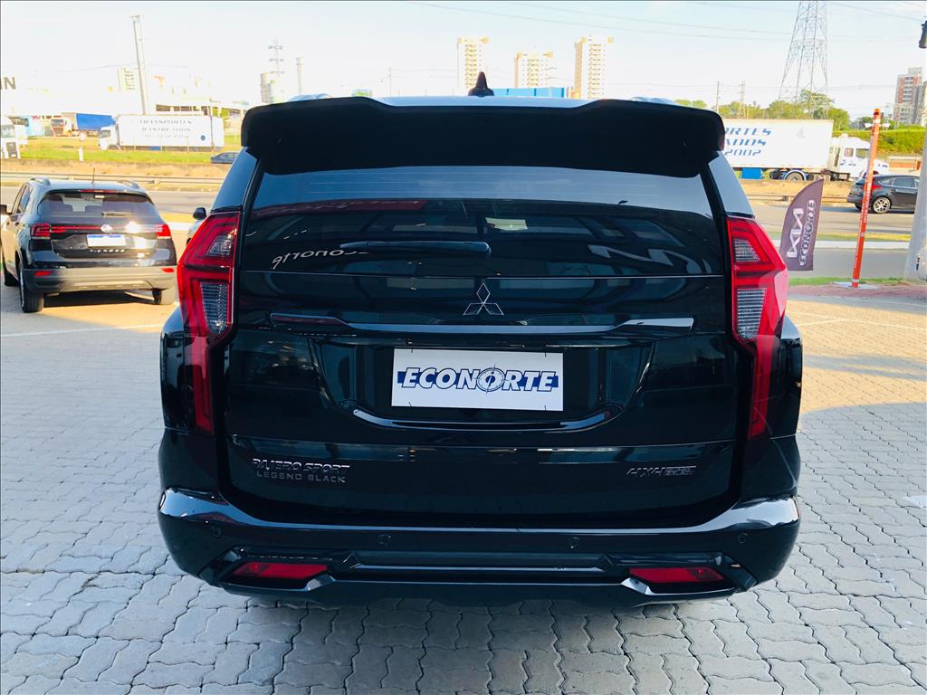 PAJERO SPORT 2.4 16V MIVEC TURBO DIESEL LEGEND BLACK AWD AUTOMÁTICO4