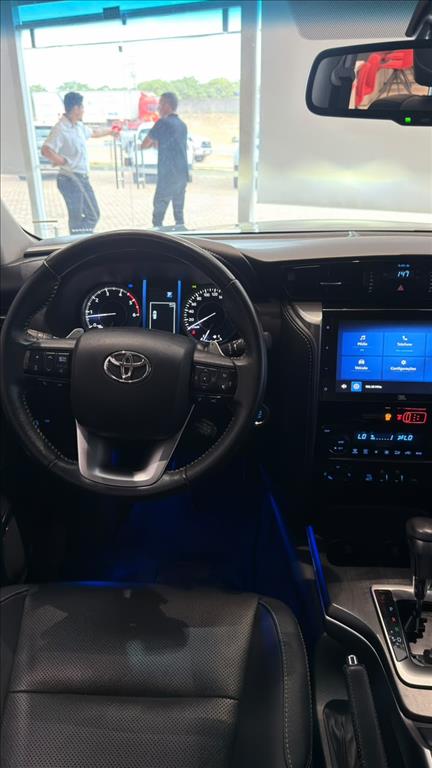 HILUX SW4 2.8 D-4D TURBO DIESEL SRX PLATINUM 7L 4X4 AUTOMÁTICO11