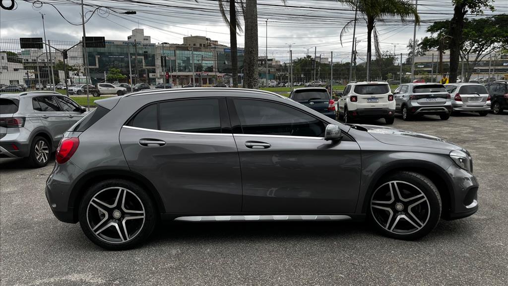 GLA 250 2.0 16V TURBO GASOLINA ENDURO 4P AUTOMÁTICO4