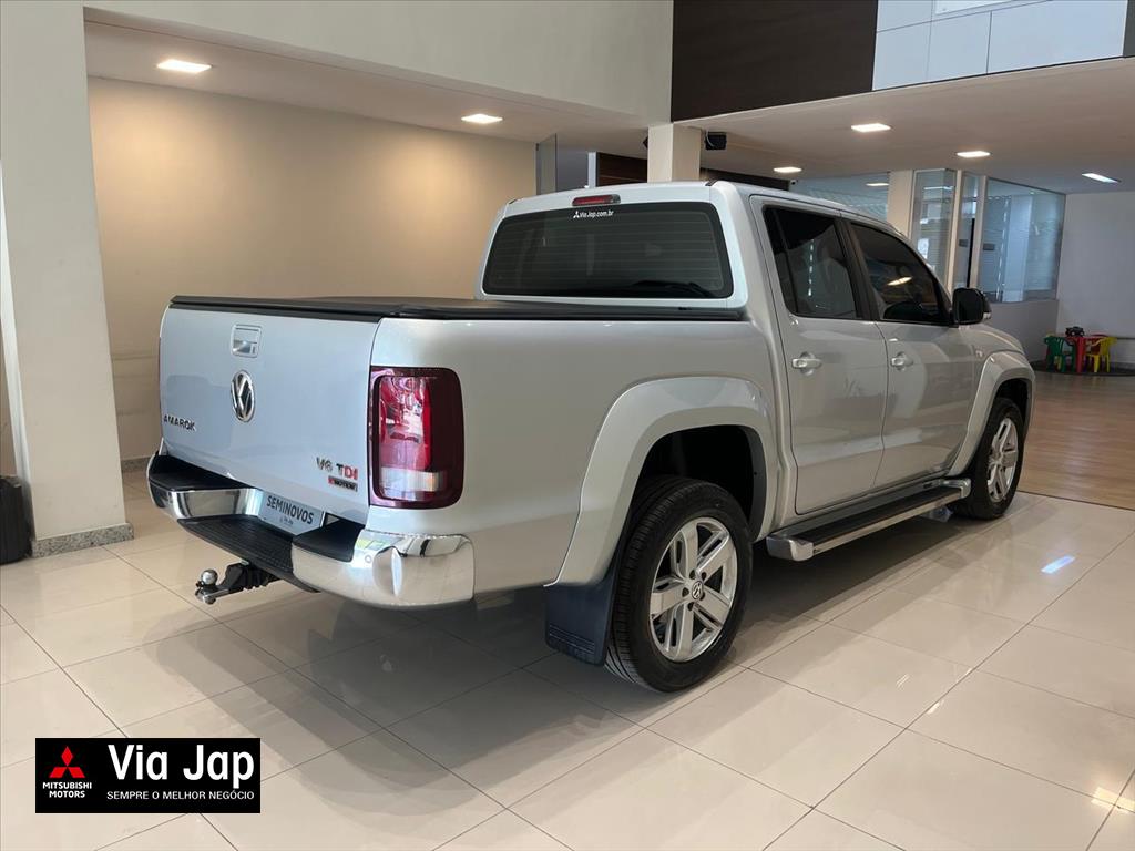 Volkswagen-AMAROK-2.0 HIGHLINE 4X4 CD 16V TURBO INTERCOOLER DIESEL 4P AUTOMÁTICO
