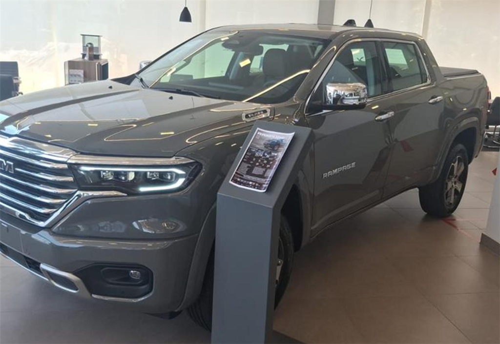 RAMPAGE 2.2 TURBO DIESEL LARAMIE 4X4 AUTOMÁTICO2