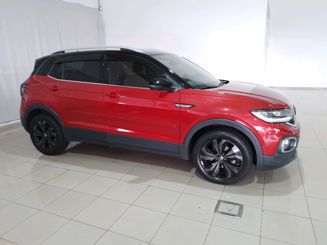 Volkswagen-T-CROSS-1.4 250 TSI TOTAL FLEX HIGHLINE AUTOMÁTICO
