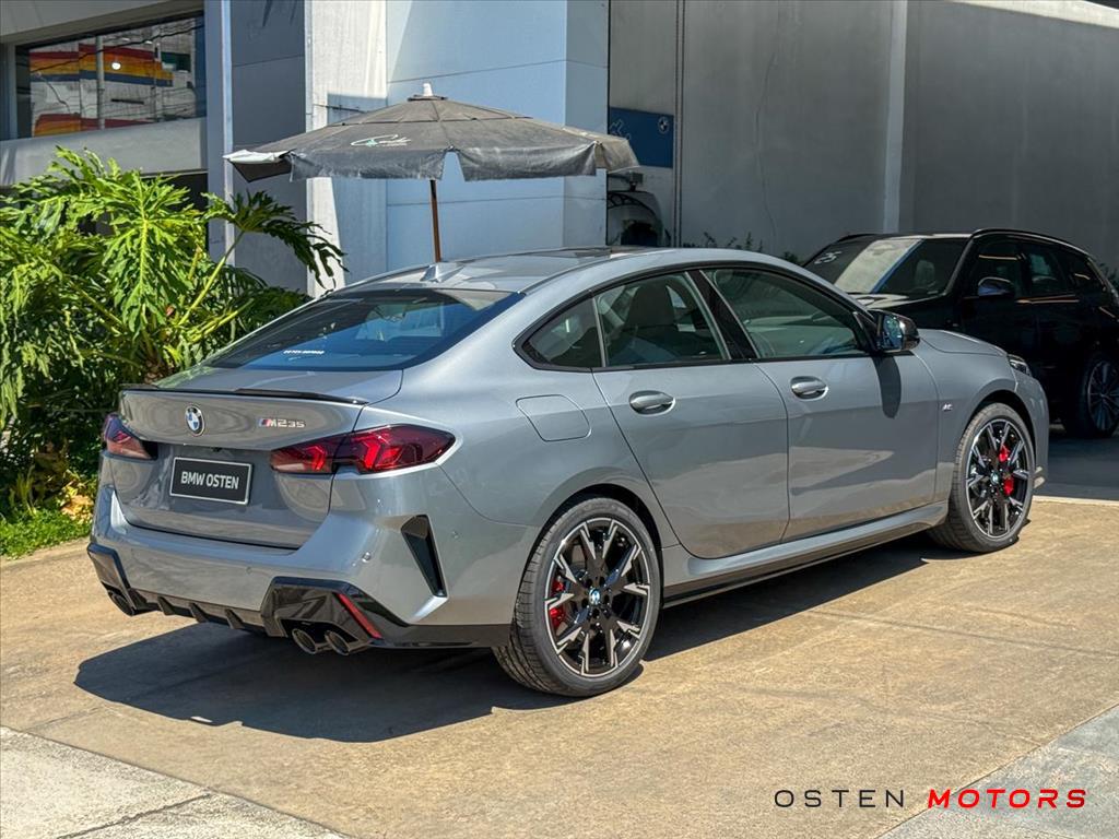 BMW-M235i-2.0 16V TURBO GASOLINA XDRIVE GRAN COUPÉ STEPTRONIC