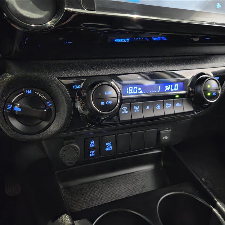 HILUX 2.8 D-4D TURBO DIESEL CD SR 4X4 AUTOMÁTICO9