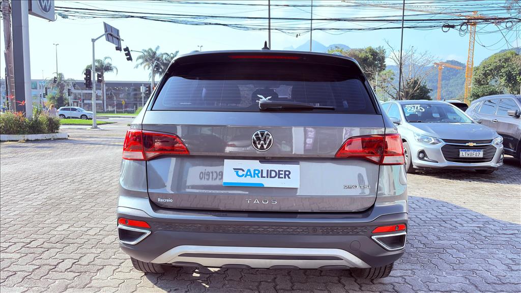 TAOS 1.4 250 TSI TOTAL FLEX COMFORTLINE AUTOMÁTICO3