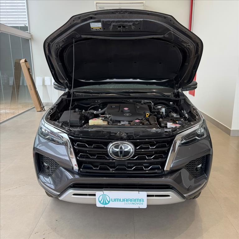 HILUX SW4 2.8 D-4D TURBO DIESEL SRX 4X4 AUTOMÁTICO14