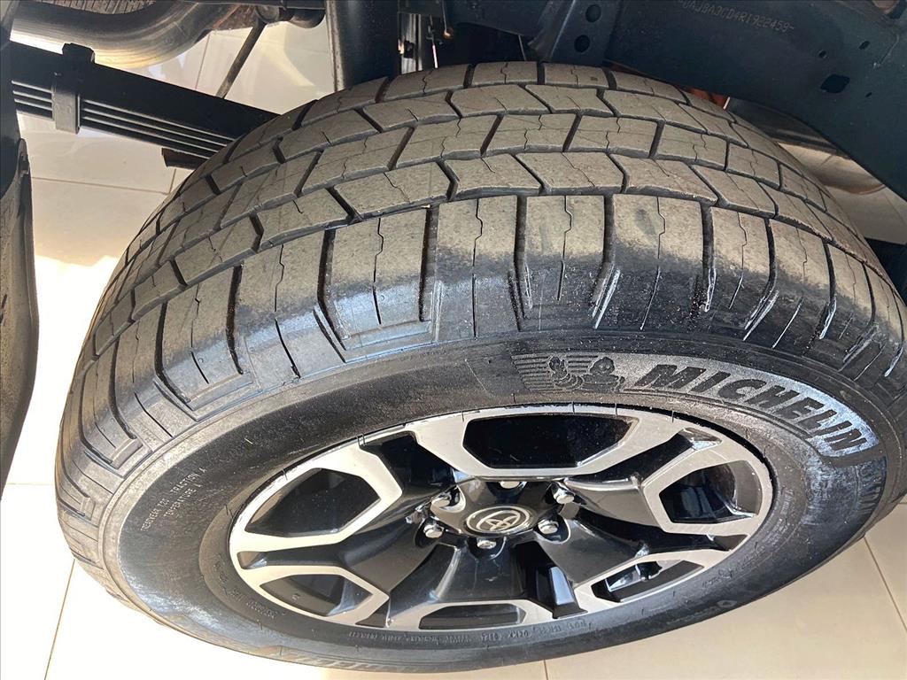 HILUX 2.8 D-4D TURBO DIESEL CD SRX 4X4 AUTOMÁTICO10